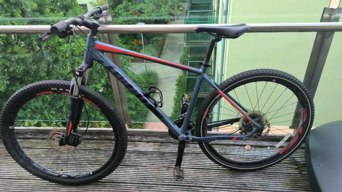 Mountain bike size L - Image 1