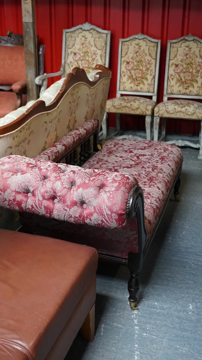Victorian-Style Chaise Longue - Image 3