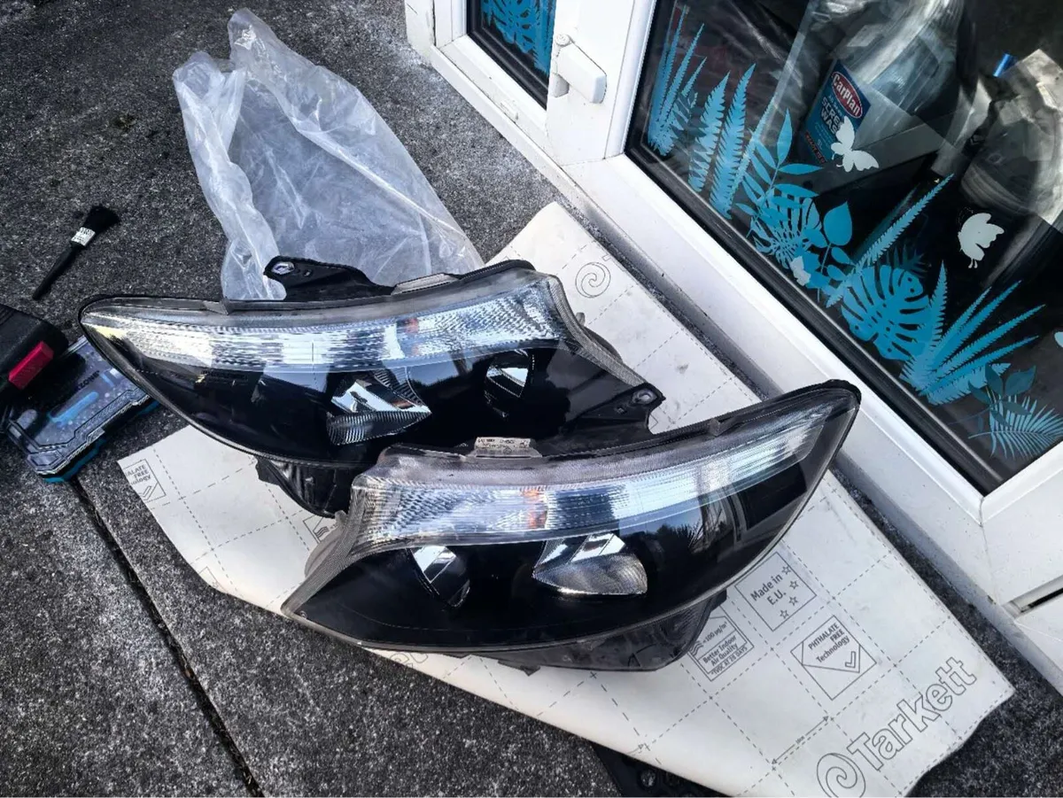 Mercedes Vito W477 Head light & Tail light - Image 1