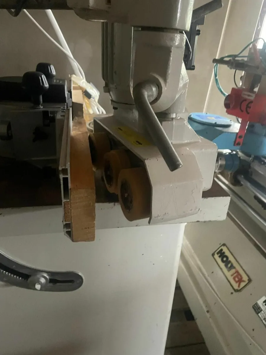 KUFO SK-32FD Small Spindle Moulder +Power Feed - Image 2