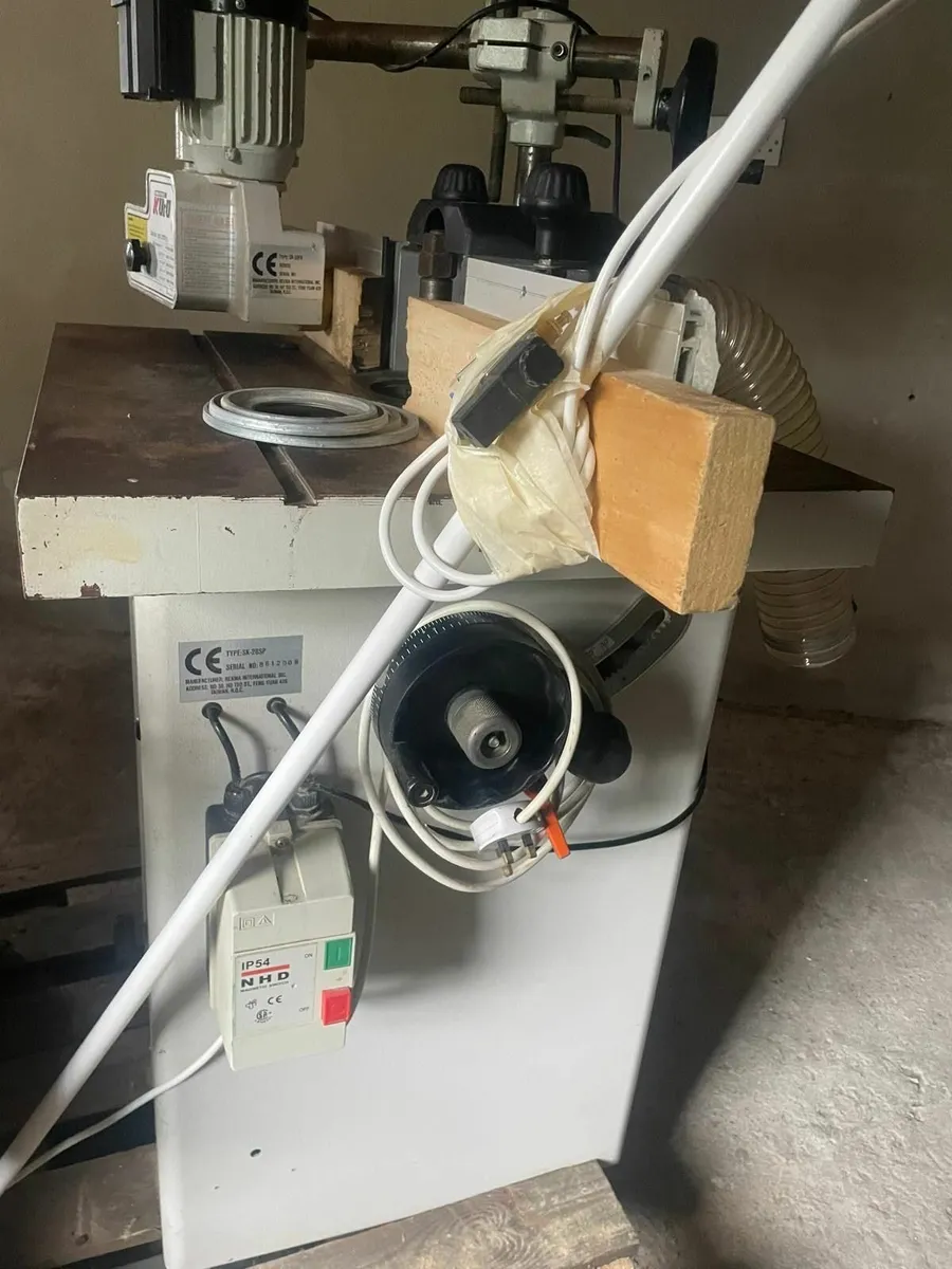 KUFO SK-32FD Small Spindle Moulder +Power Feed - Image 3