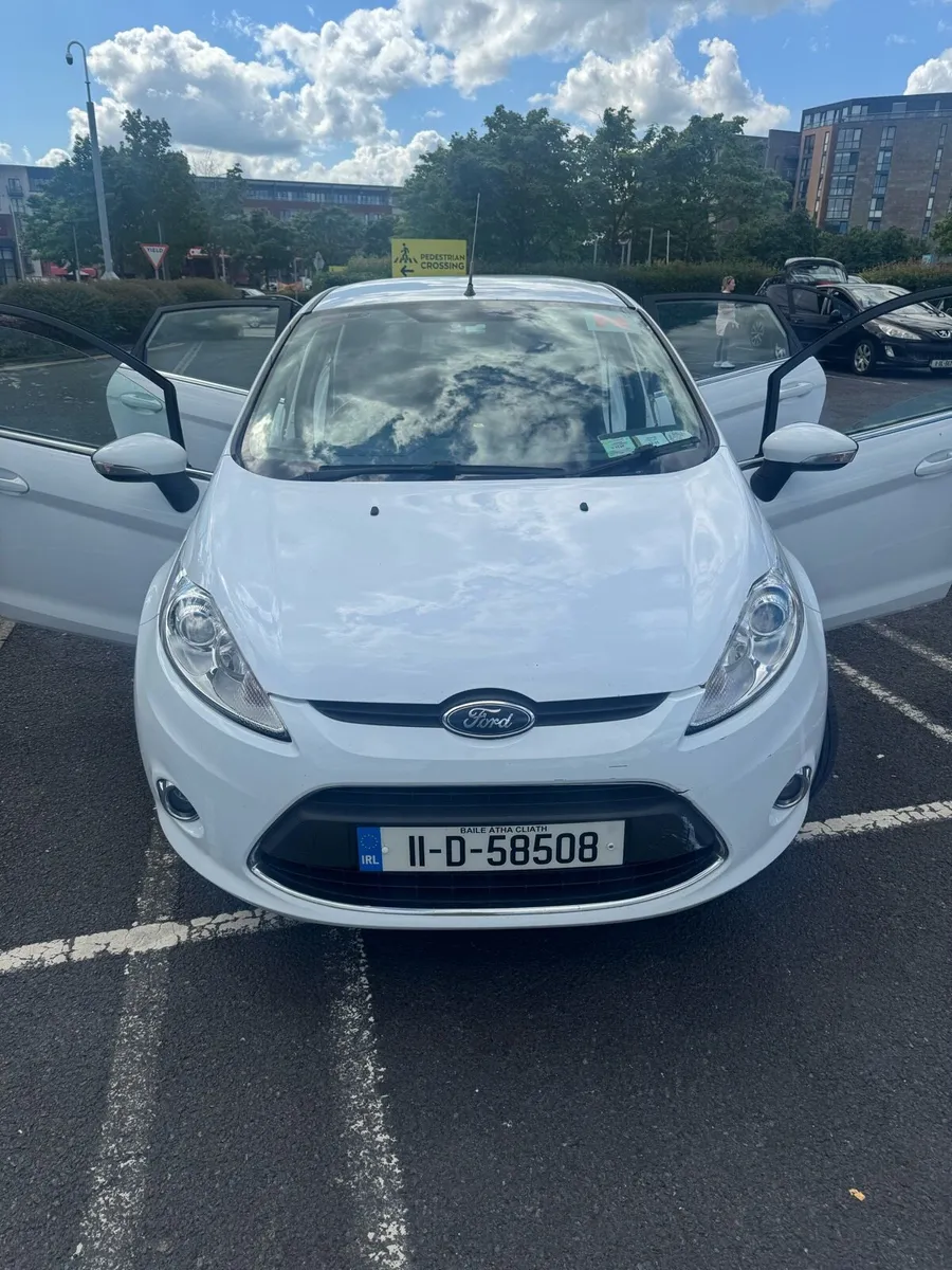 Ford Fiesta 2011 1.2L - Image 3