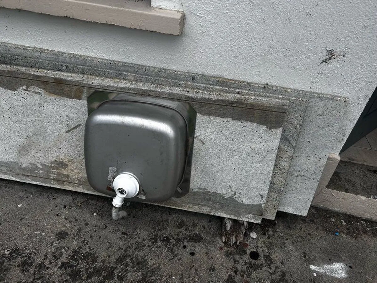 Granite Worktop - Image 3