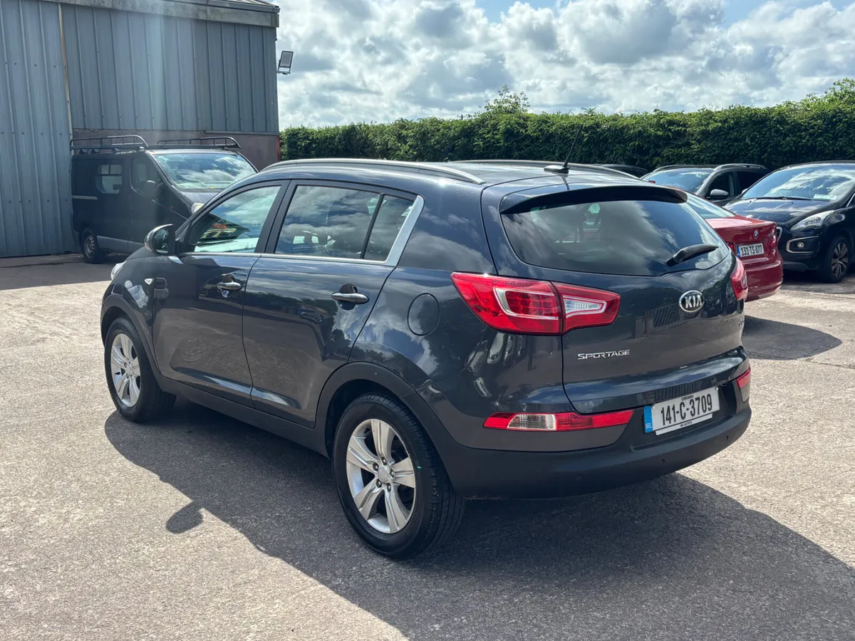 Kia Sportage 2014 Dual Sunroof Immaculate - Image 4