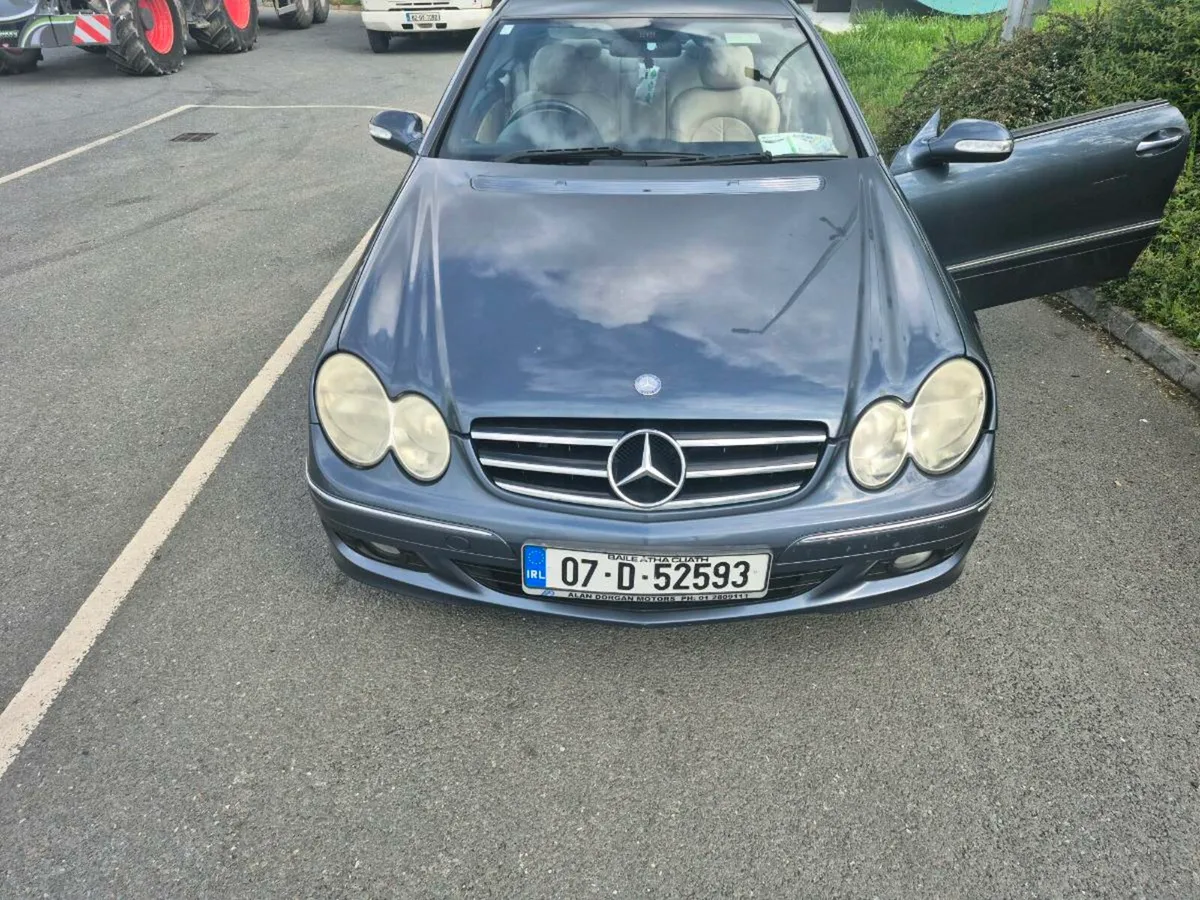 Mercedes benz - Image 1