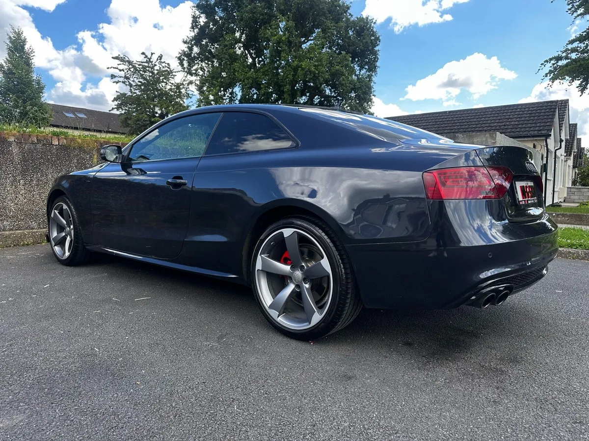 Audi A5 Coupe Black Edition - Image 4