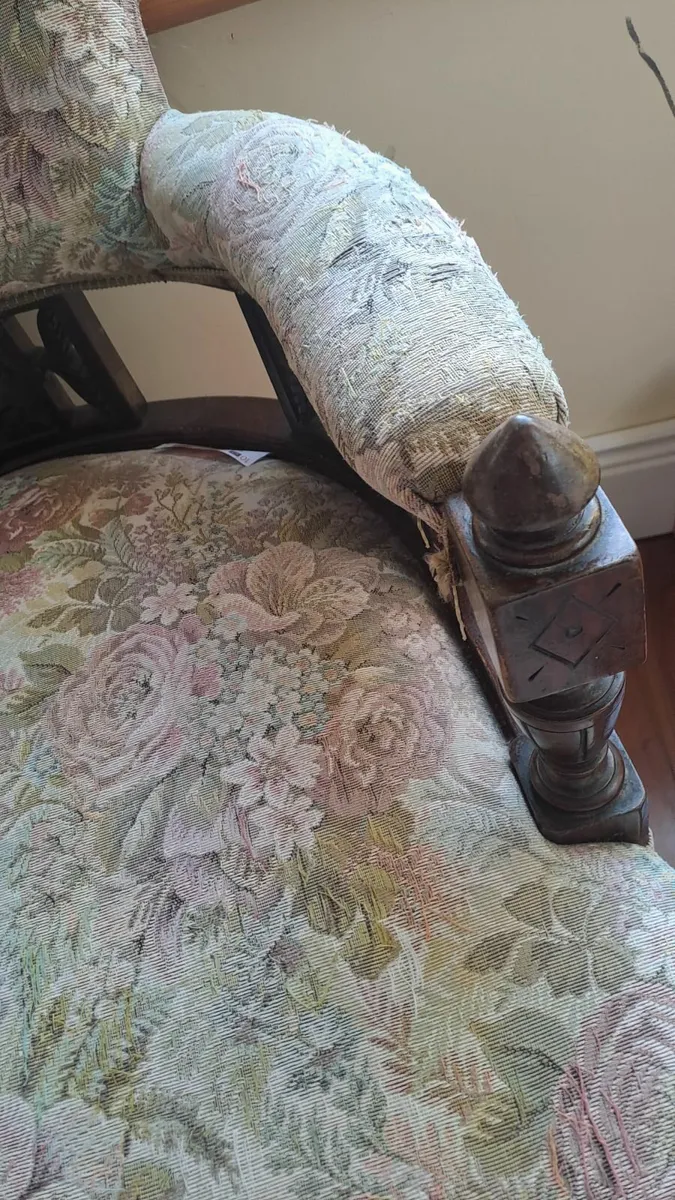 Antique couch and chairs - Image 4