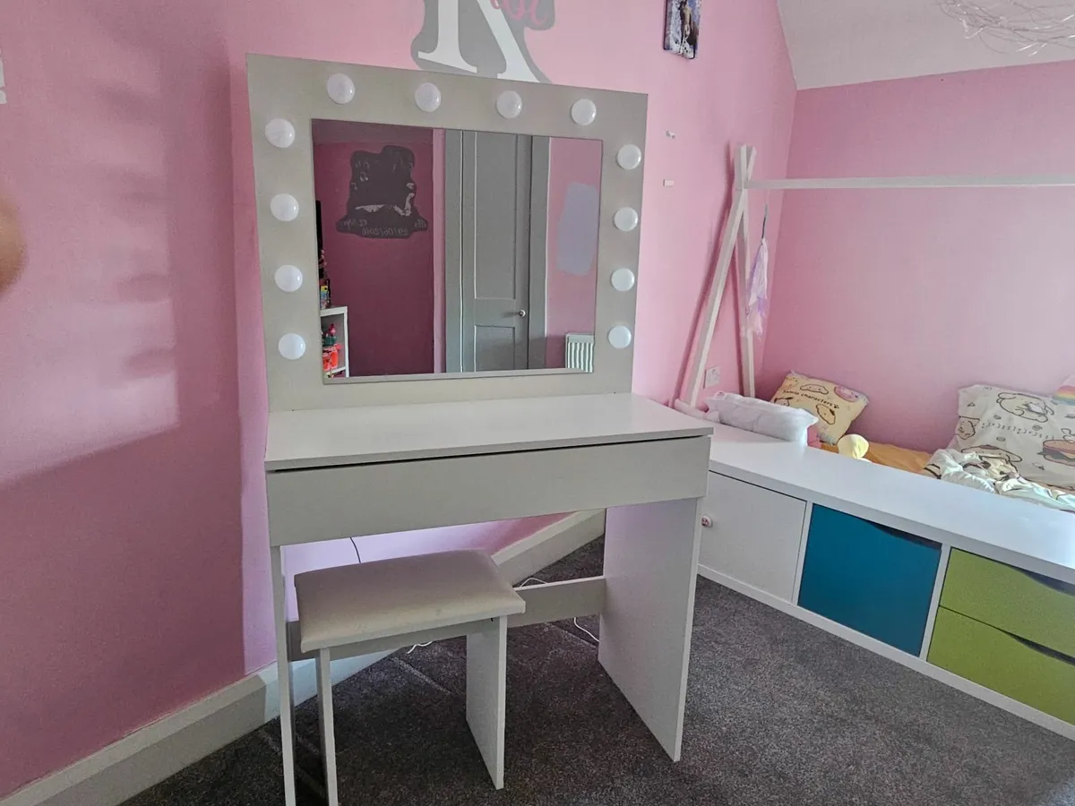 Kids Tipi bed and dressing table - Image 1