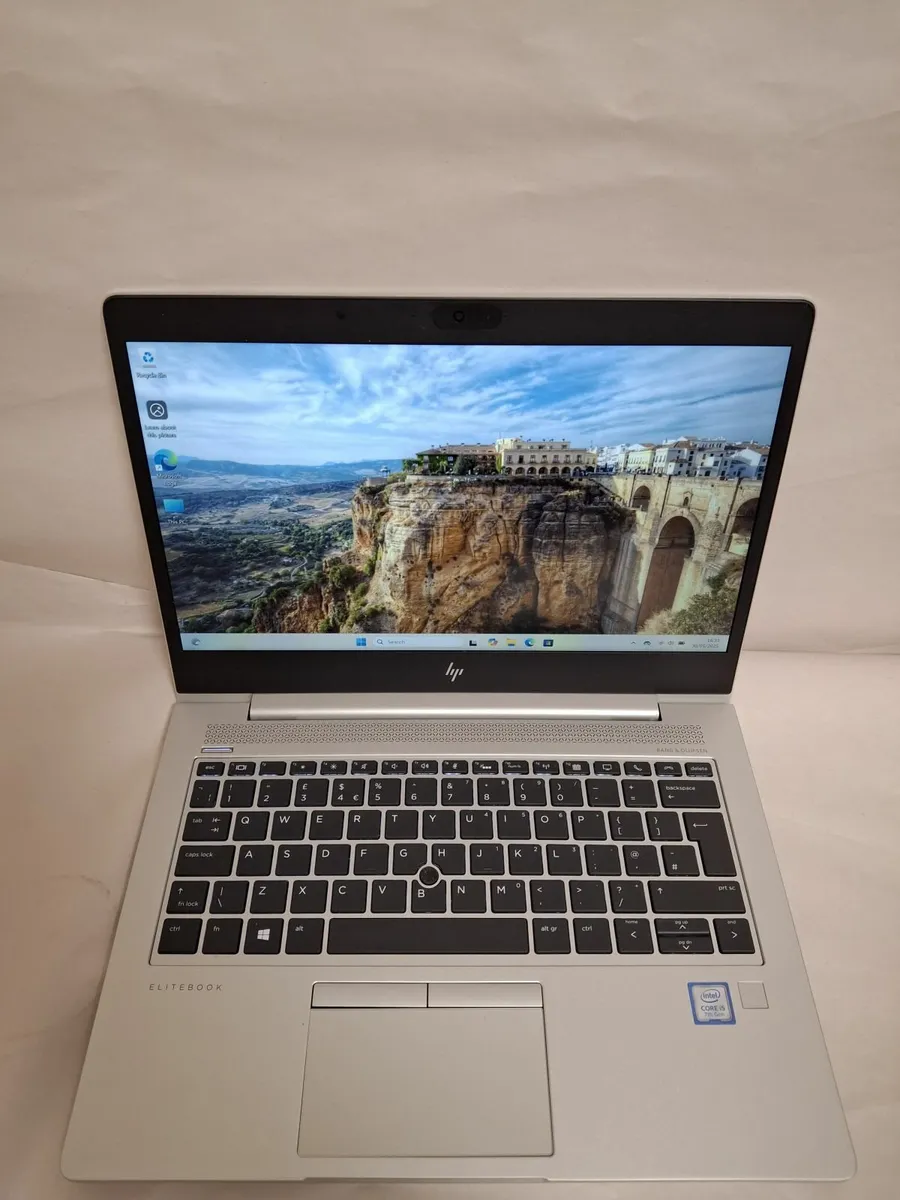HP EliteBook 830 G5 | Intel Core i5-7200U | 16GB R - Image 1