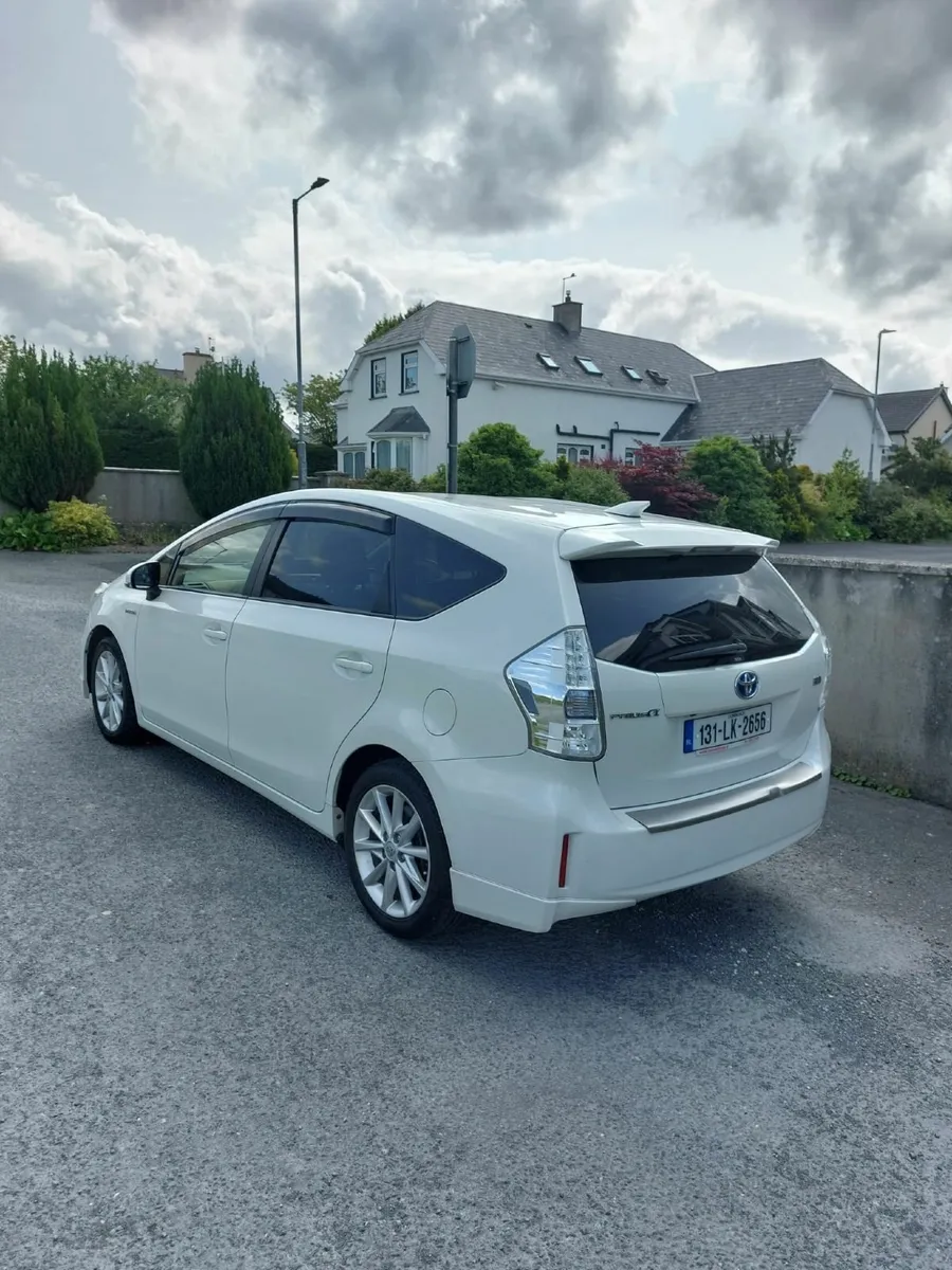Toyota Prius 2013 - Image 4
