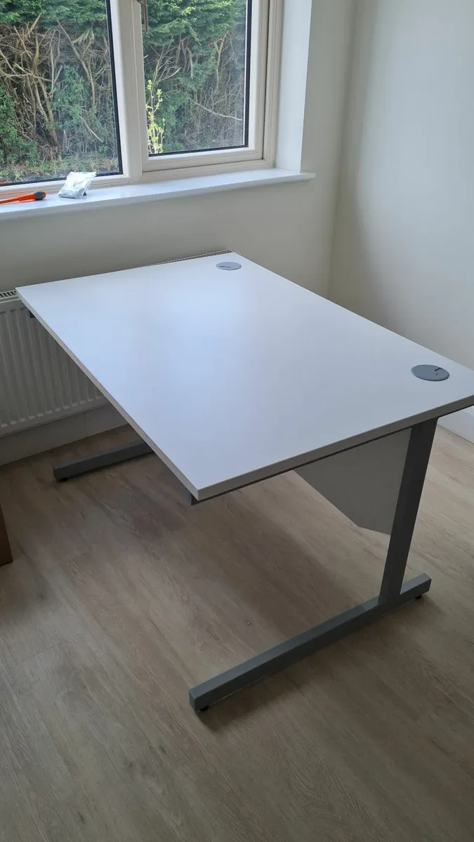 Office Desk - Image 1