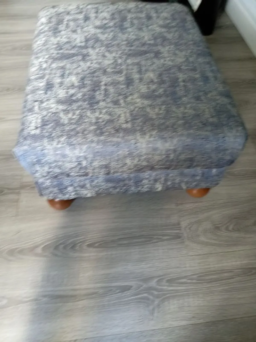 Footstool - Image 3