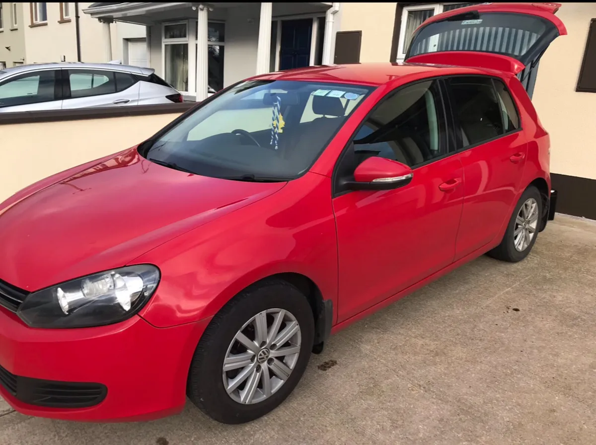 Volkswagen Golf 2011 - Image 4