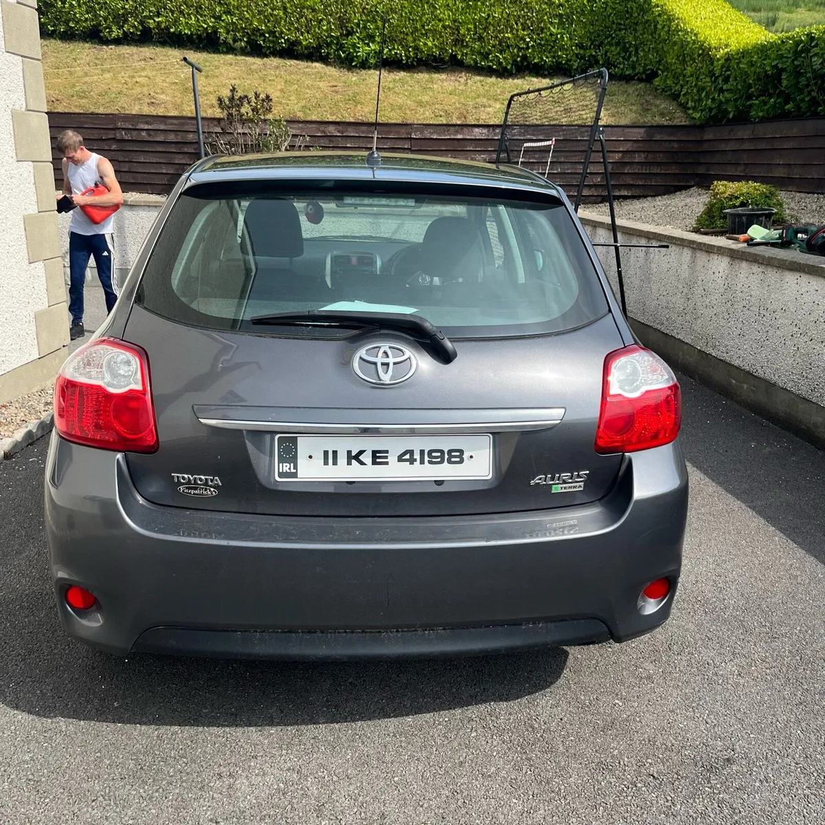 toyota auris 2011 charcoal grey - Image 3