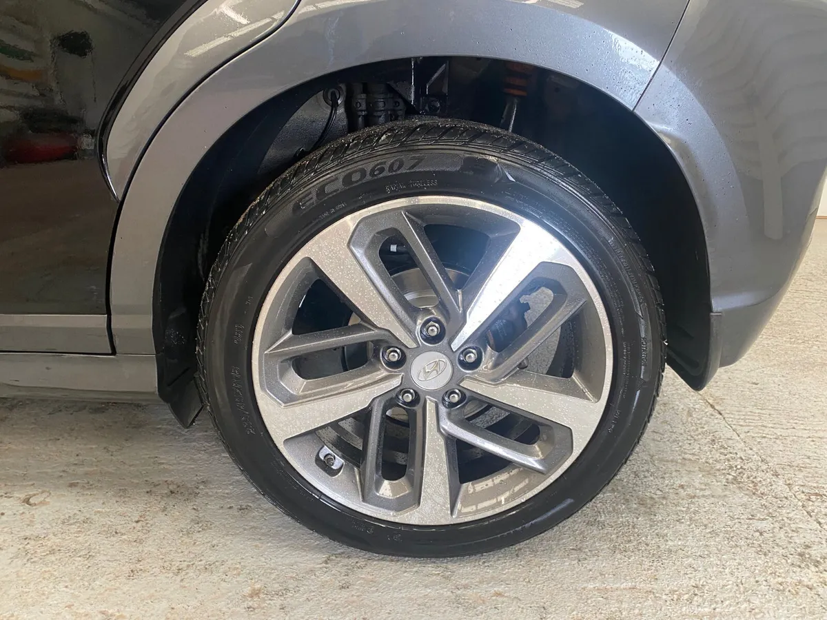 HYUNDAI KONA 2018 1.0 PREMIUM 5DR - Image 4