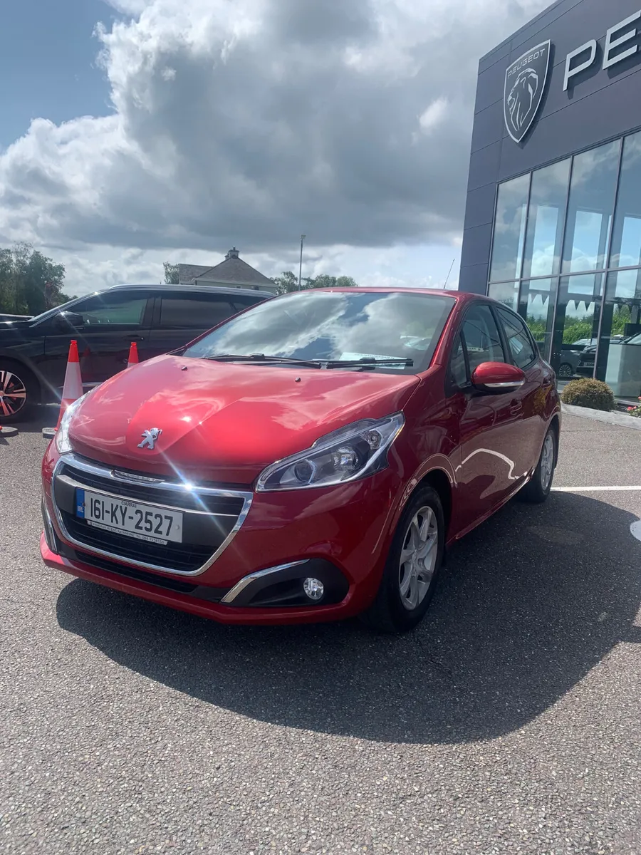 Peugeot 208 2016 - Image 1