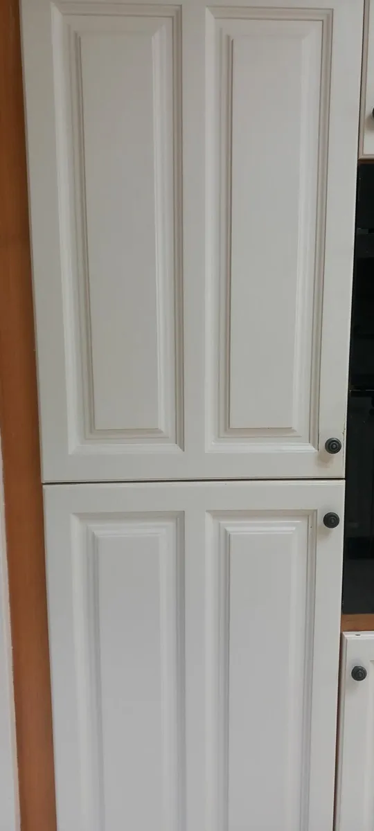 Oak kitchen cabinet doors and drawers