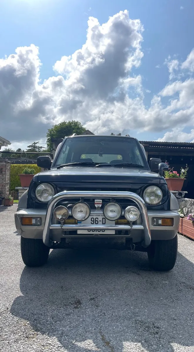 Mitsubishi Pajero 1996 - Image 1
