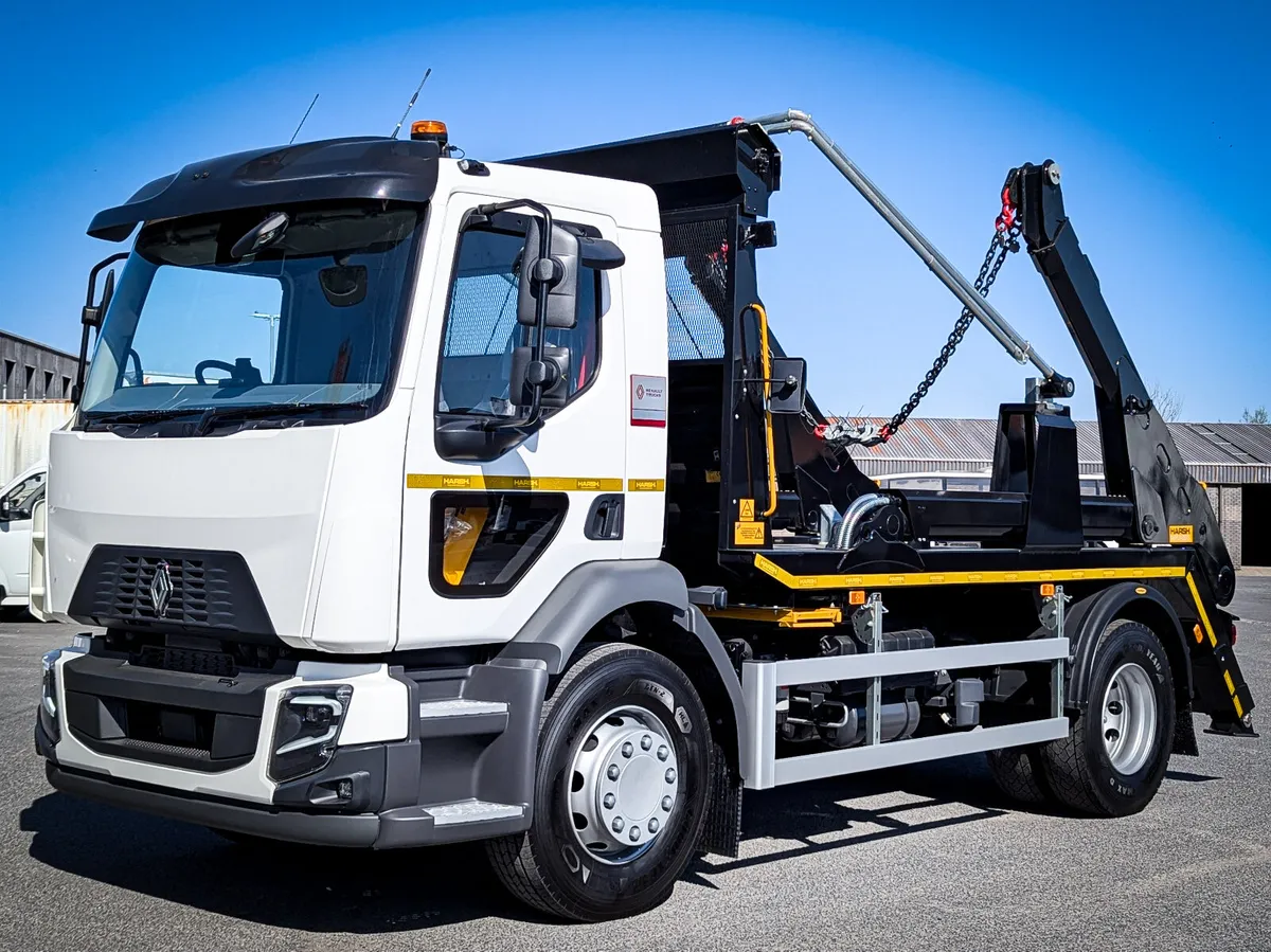 New Renault 18T 4X2  Skip truck - Image 1
