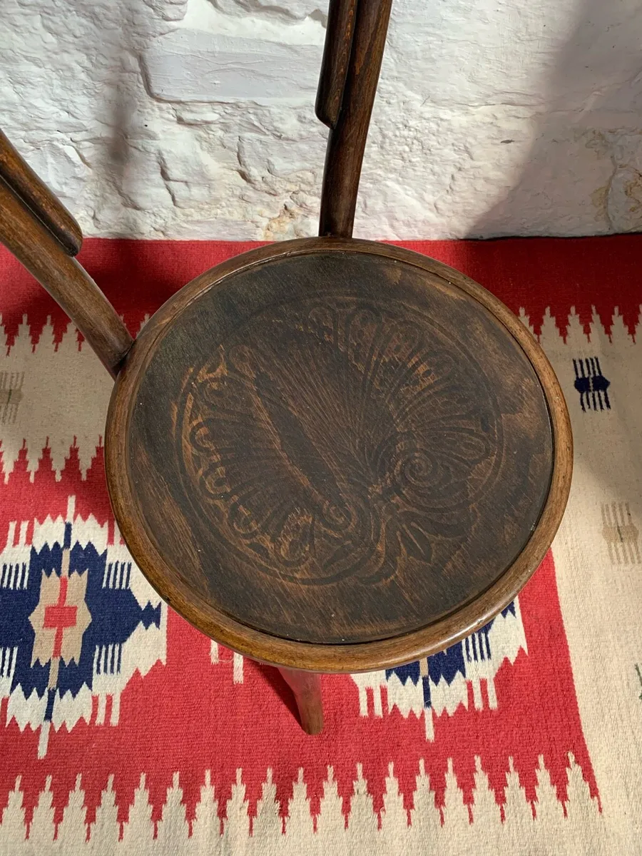 Original Thonet bentwood chair. - Image 2