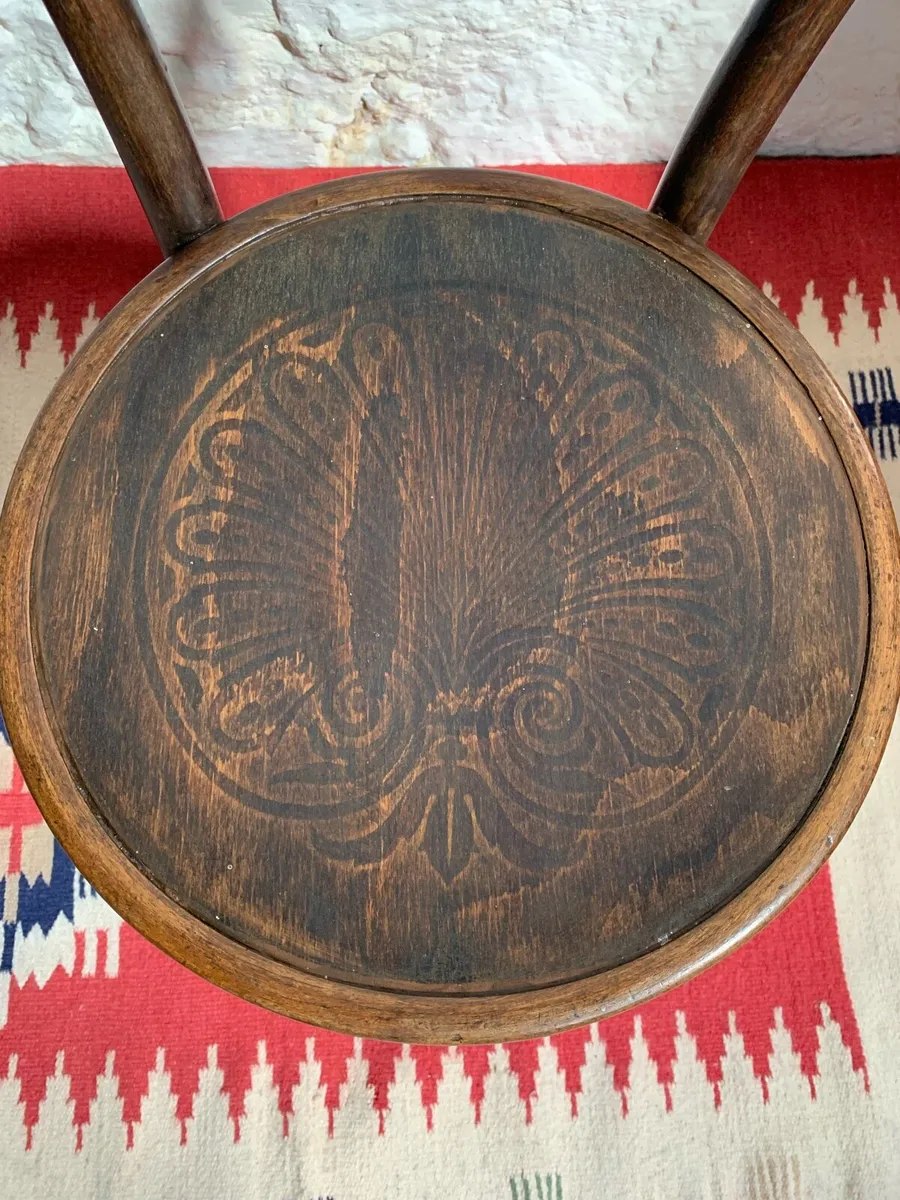 Original Thonet bentwood chair. - Image 4