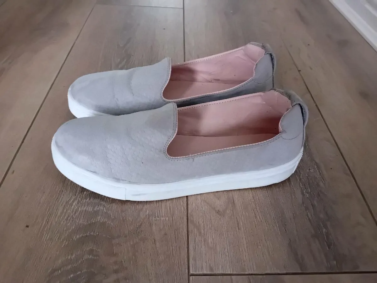 Ladies Sneakers 5/38 - Image 3
