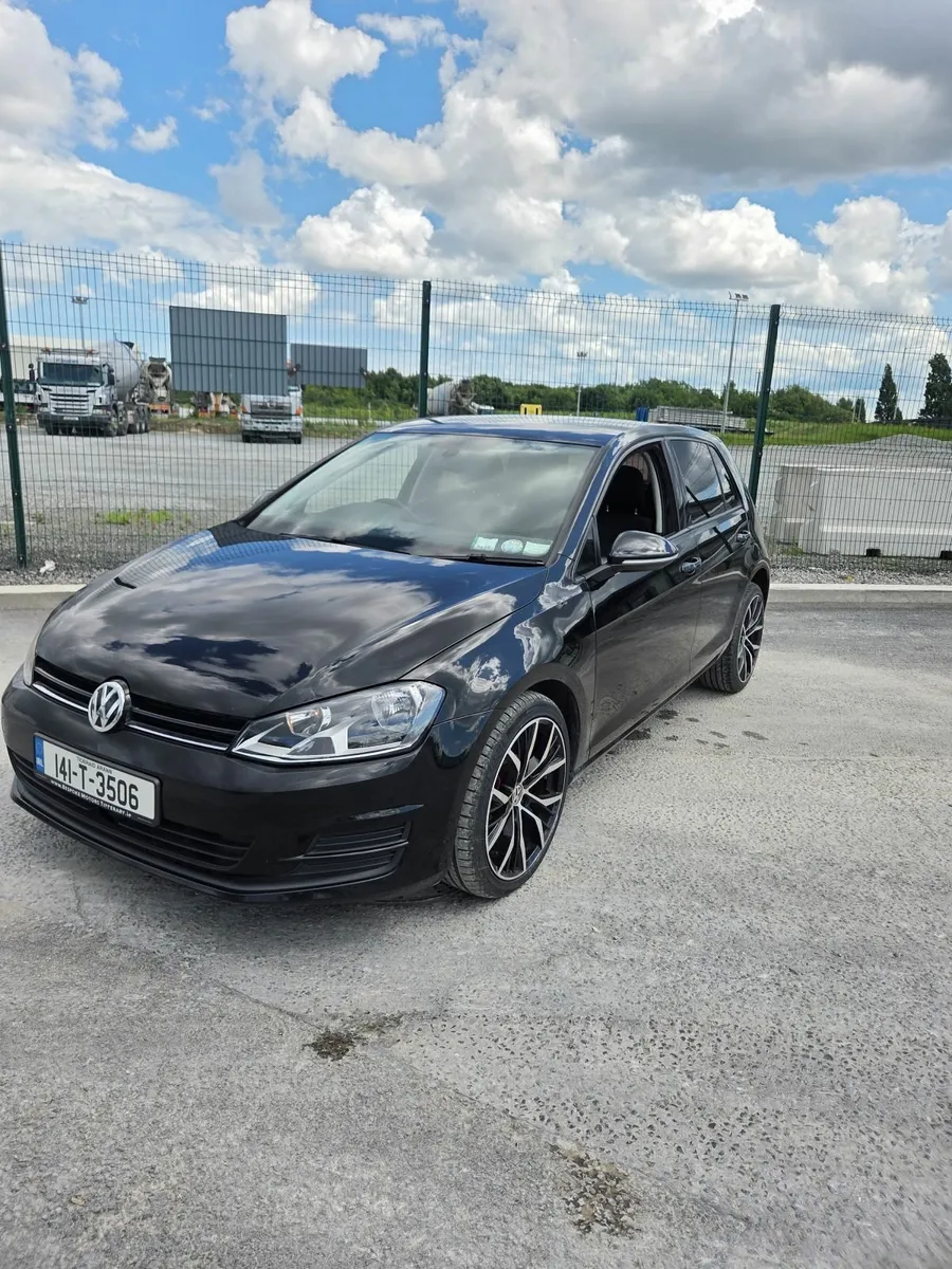 Volkswagen Golf 2014 - Image 1