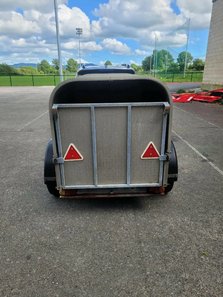Ifor Williams sheep/calf trailer - Image 2