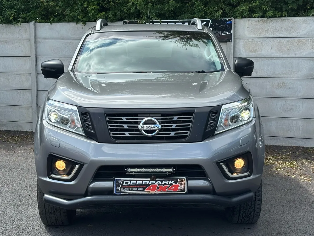 2016 Nissan Navara 2.3DCI Auto N-GUARD Crewcab - Image 2