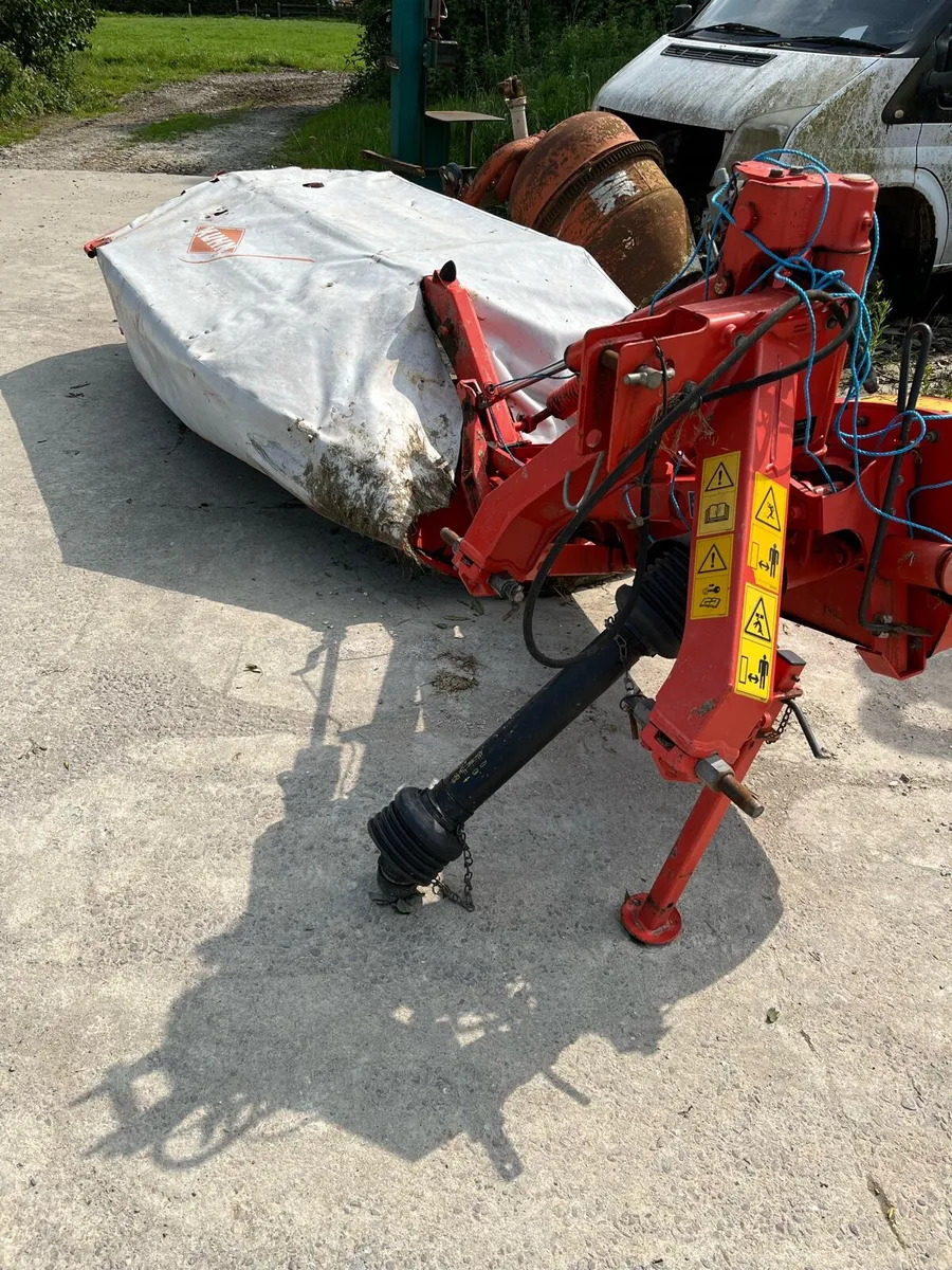 Khun 240 disc mower - Image 1