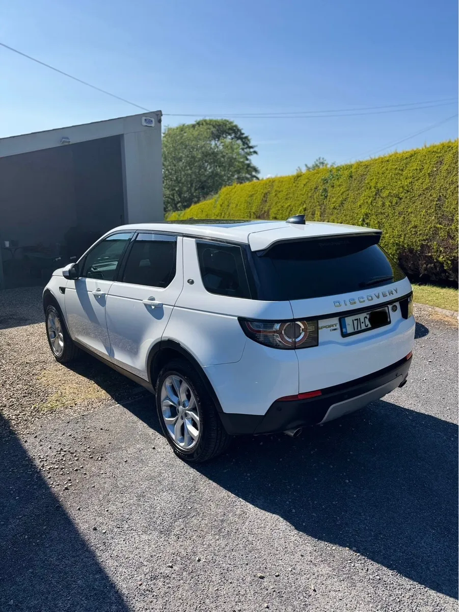 Land Rover Discovery Sport 2017 - relisted - Image 3