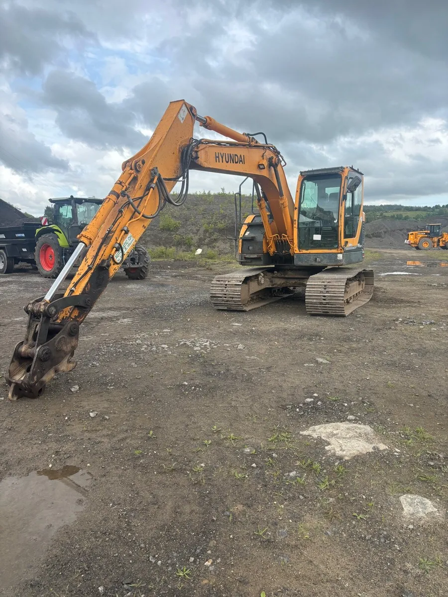 Hyundai 145 - Image 1