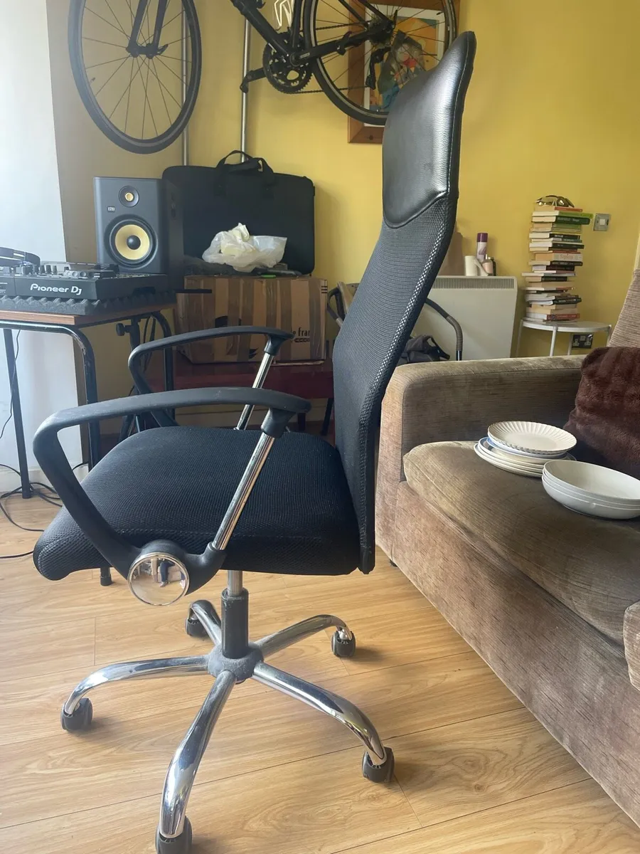 Work chair - Image 1