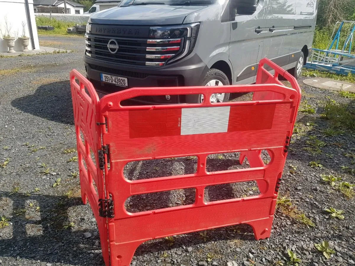 Safety  barriers - Image 3