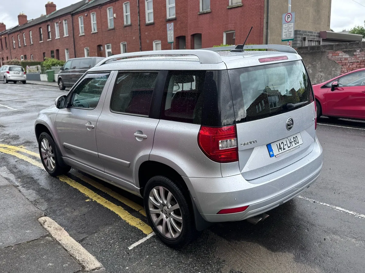 2014 Skoda Yeti, NCT, Service History, Pan Roof - Image 3