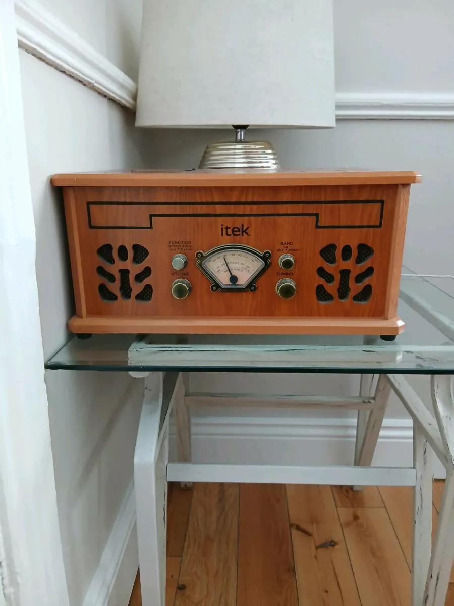 Record player - Image 1