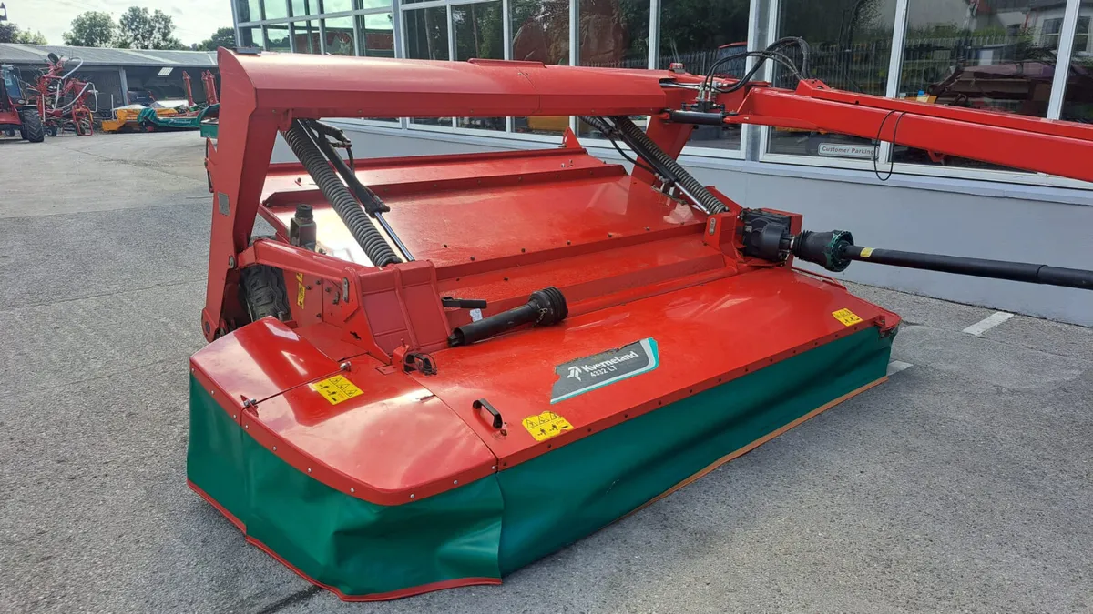 Kverneland 4332 Trailed Mower - Image 2