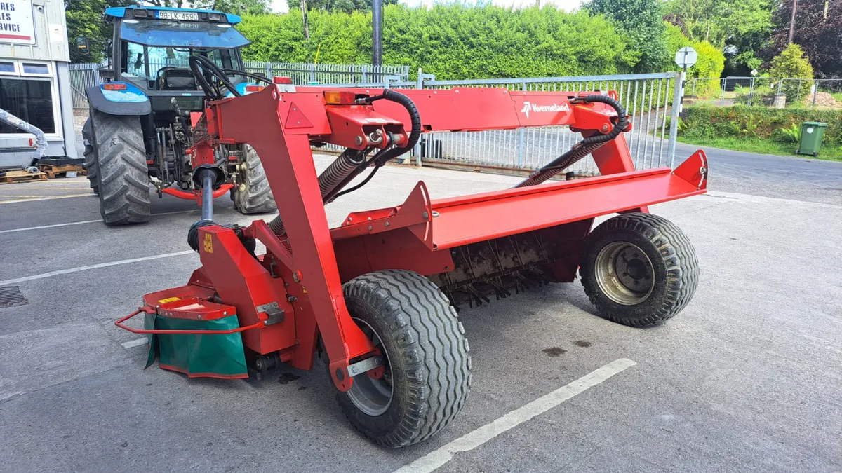 Kverneland 4332 Trailed Mower - Image 3