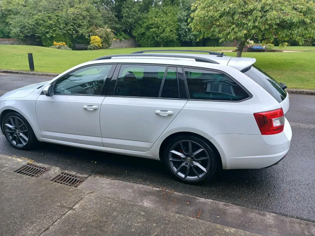 2016 SKODA OCTIVA 2.0 TDI VRS - Image 4