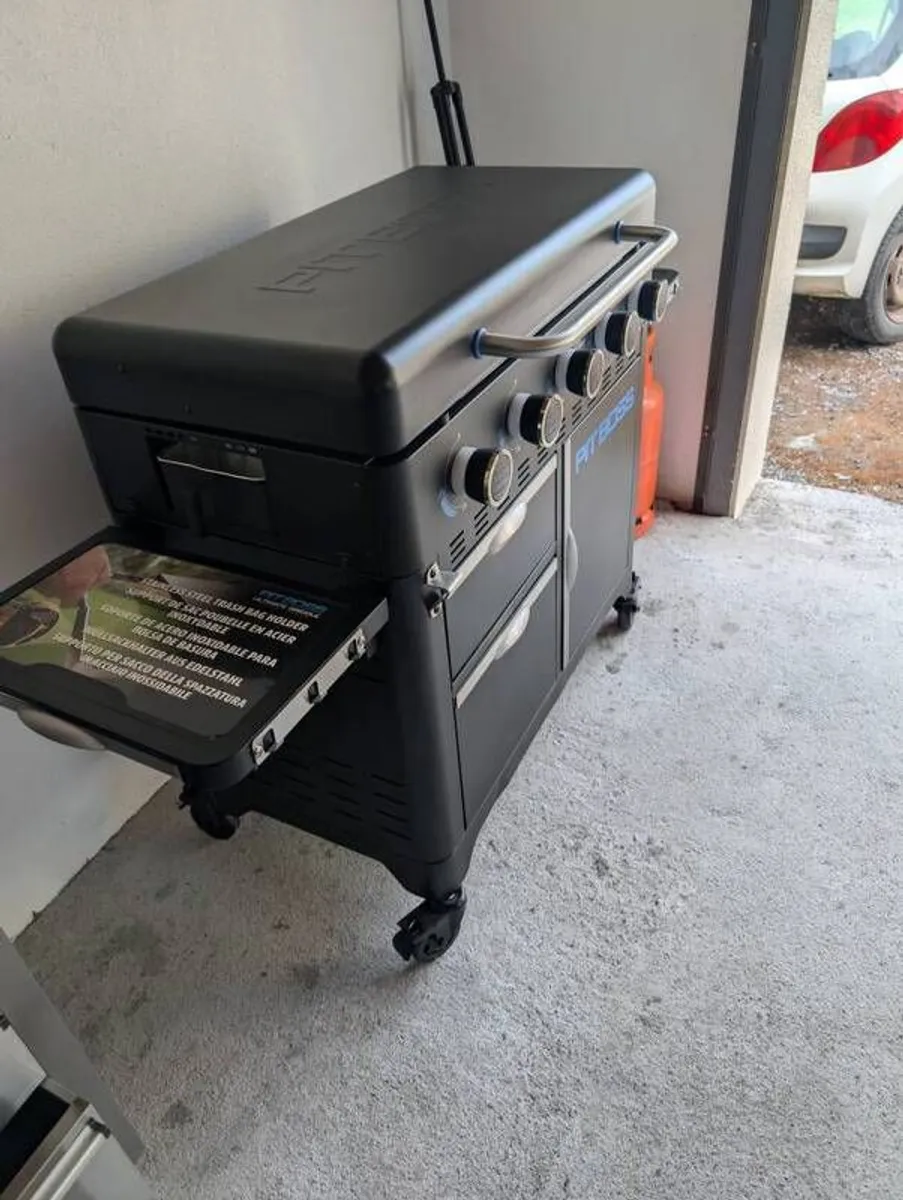 Pit boss ultimate griddle - Image 3