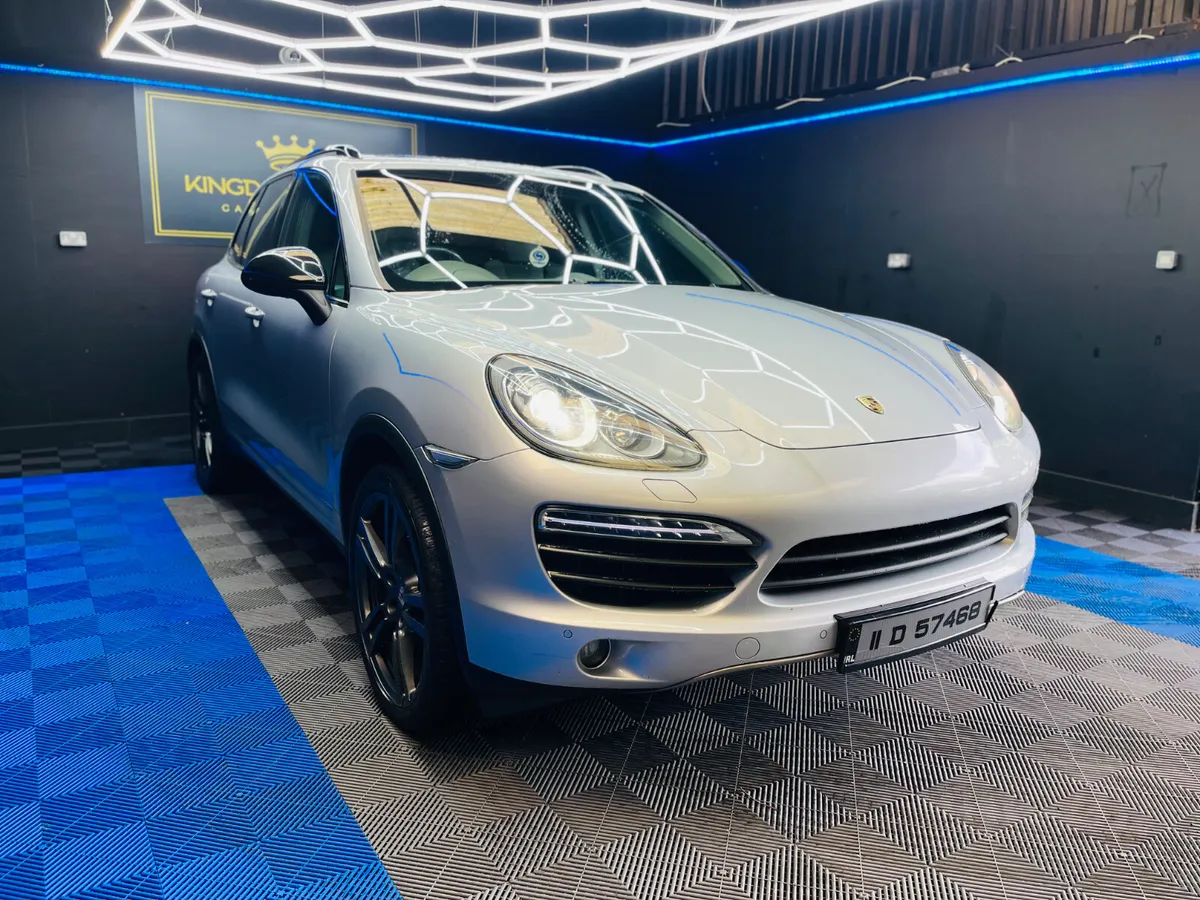 Porsche cayenne 3.0 diesel,New Doe,commercial - Image 2