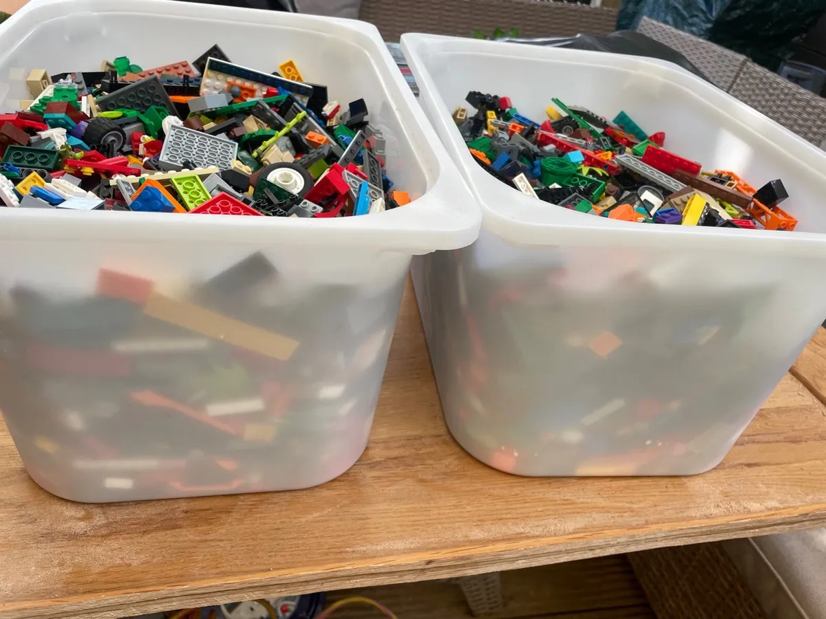 Big box of lego - Image 3
