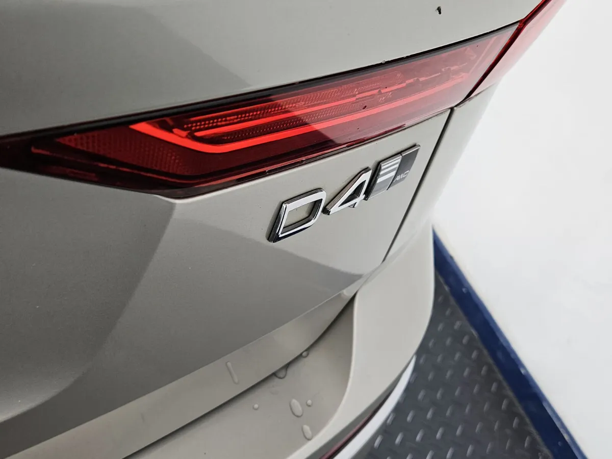 19 VOLVO XC90 INSCRIPTION  EDITION - Image 4