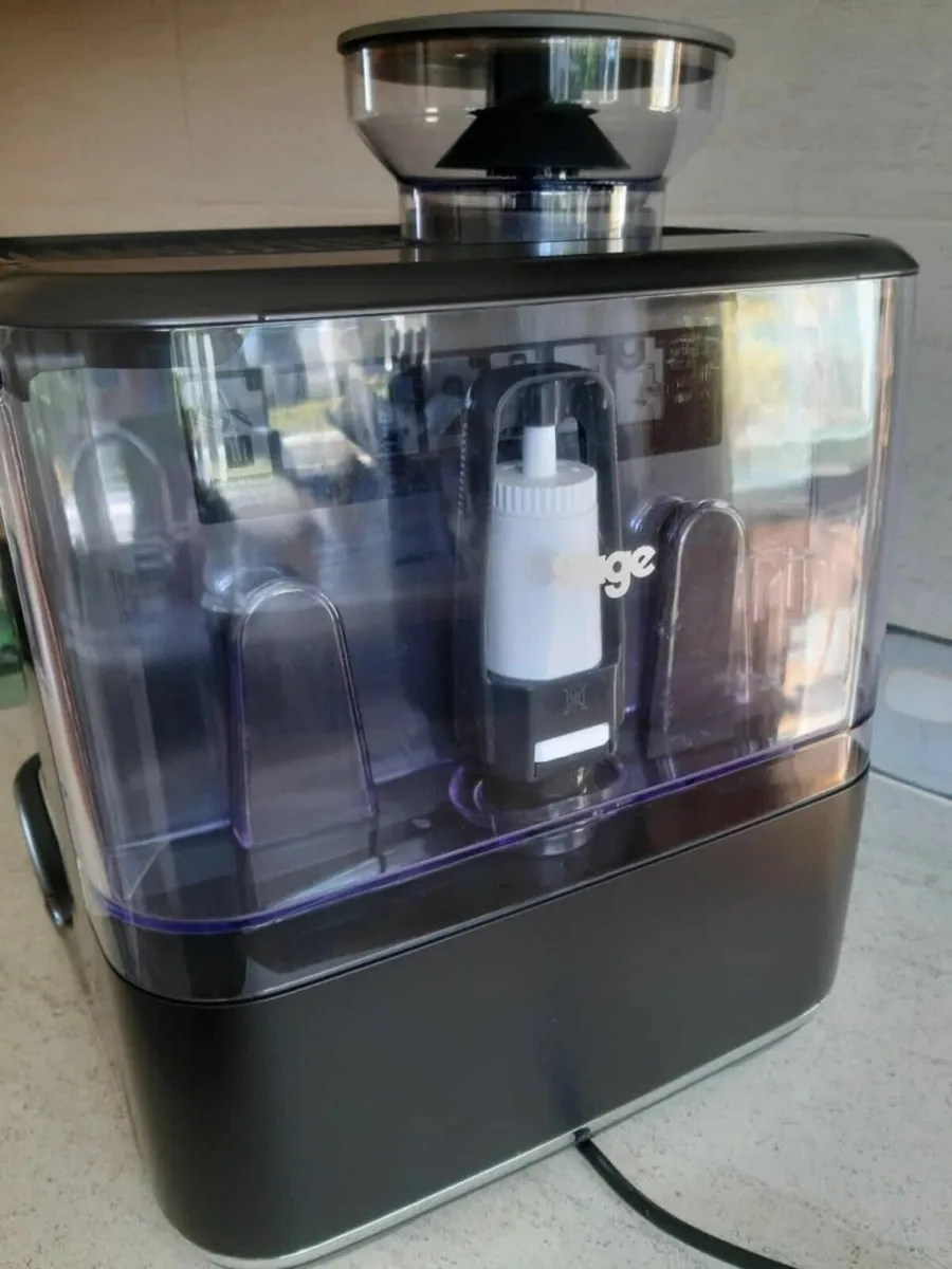 Sage The Barista Pro SES878 Coffee Machine - Image 3