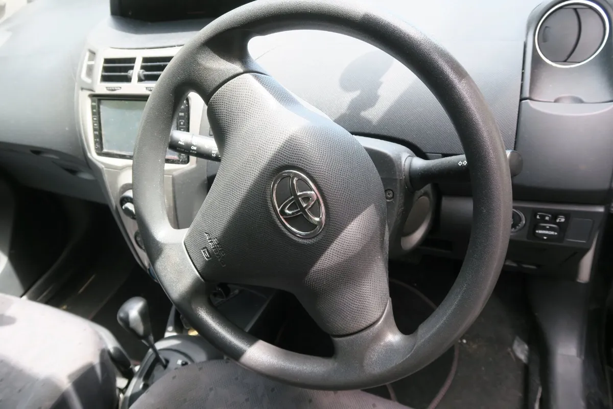 Toyota Vitz 2008 - Automatic Transmission - Image 4