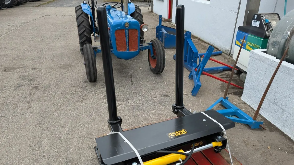 Bale Handler