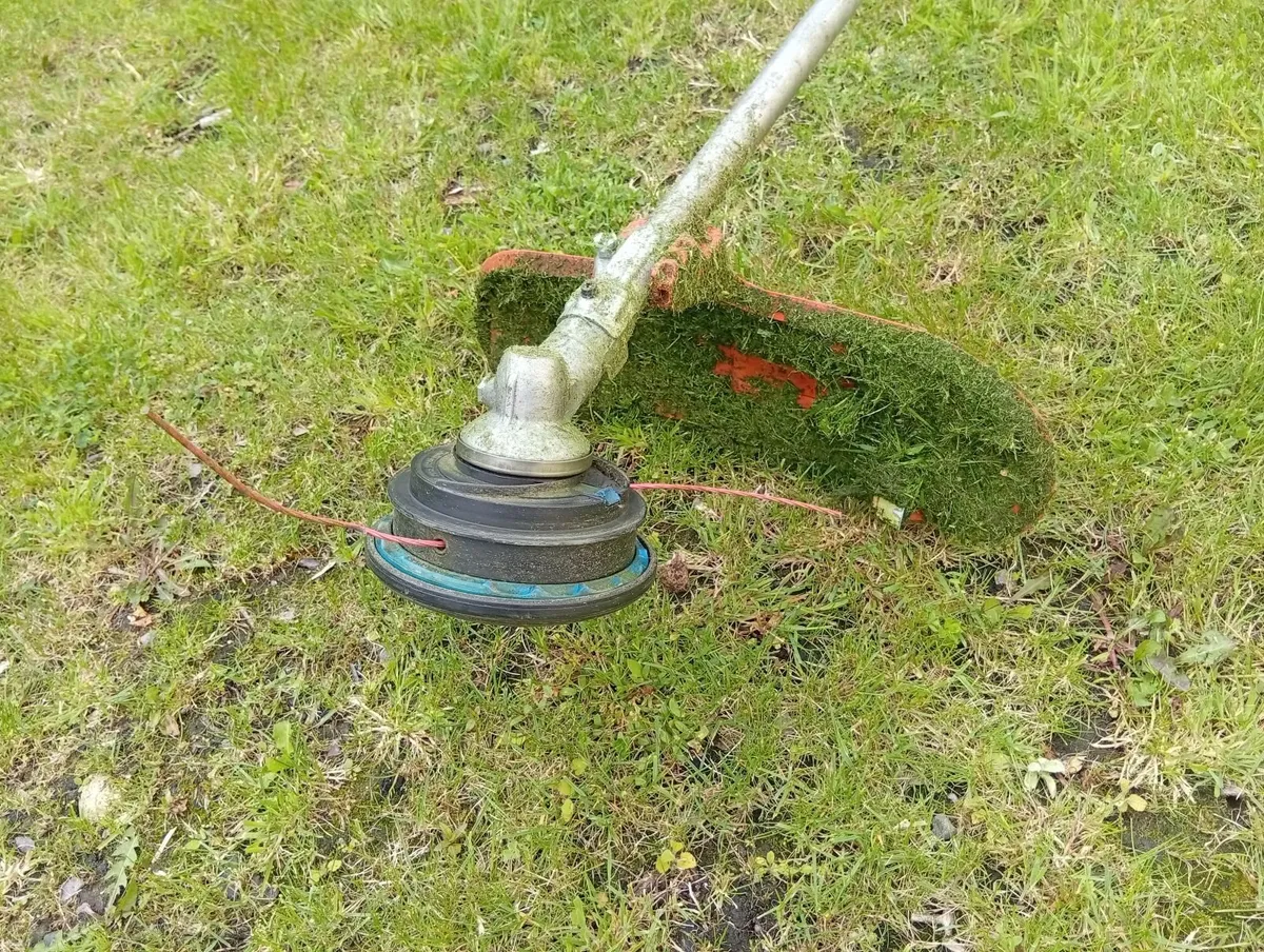 Brushcutter - Image 2
