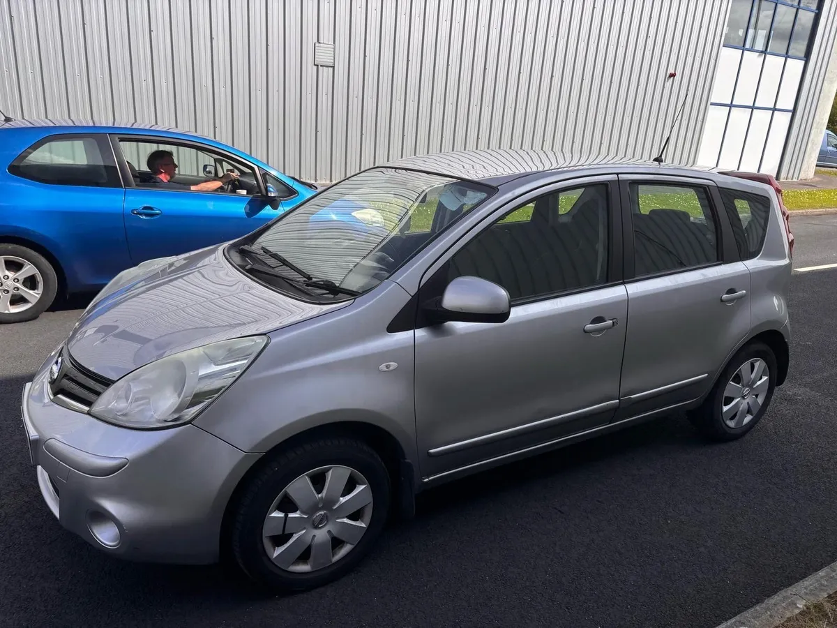 2009 car - Image 3
