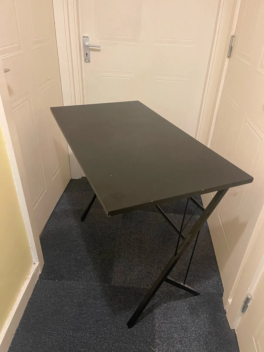 Study table - Image 2