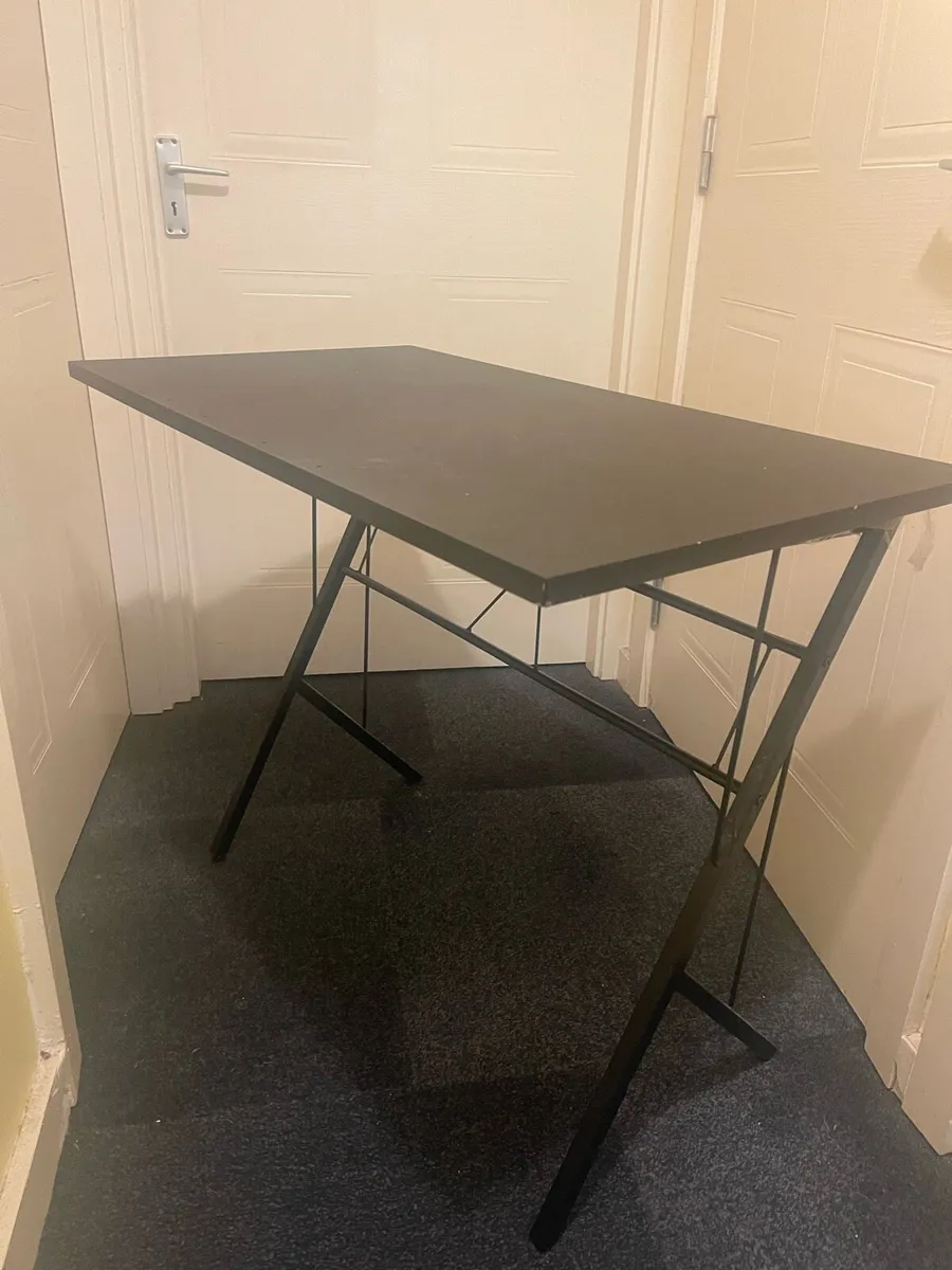Study table - Image 4